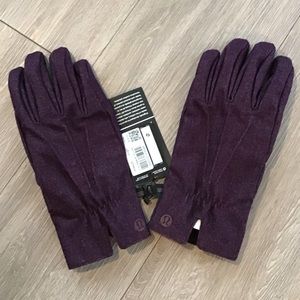 NEW Lululemon City Keeper Gloves Size L/XL